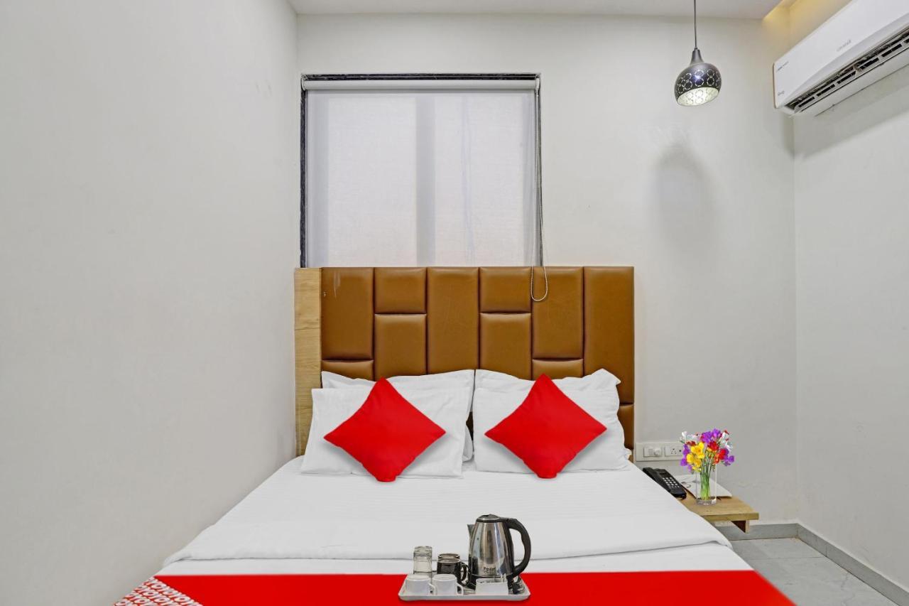 Hotel O Royal Orbit Surat Dış mekan fotoğraf