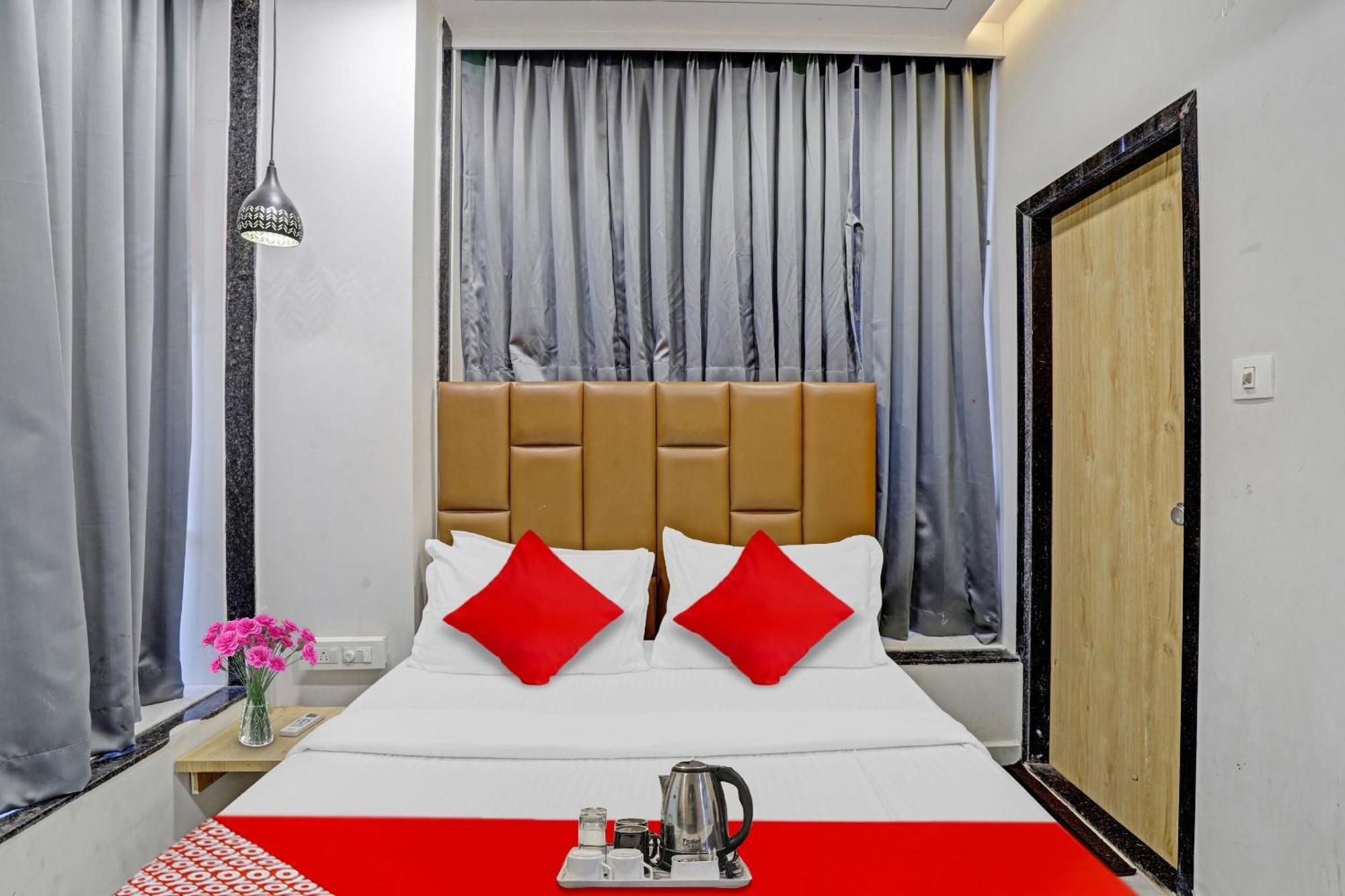 Hotel O Royal Orbit Surat Dış mekan fotoğraf