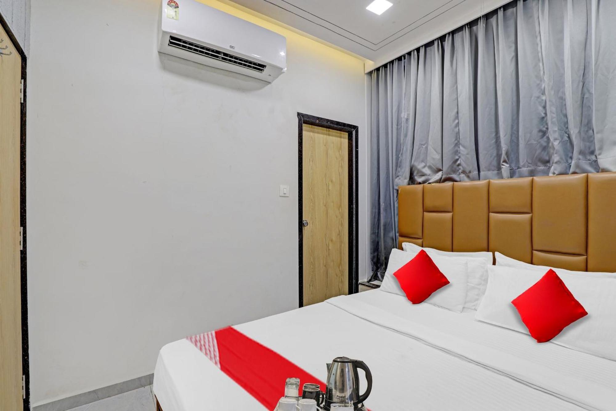 Hotel O Royal Orbit Surat Dış mekan fotoğraf